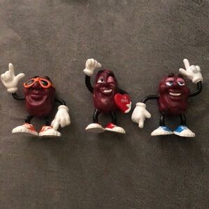 California Raisins Figurines Set